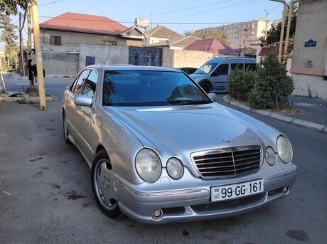 Mercedes E 430