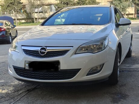 Opel Astra 2010
