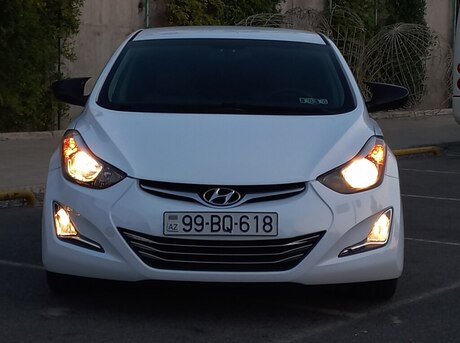 Hyundai Elantra 2015