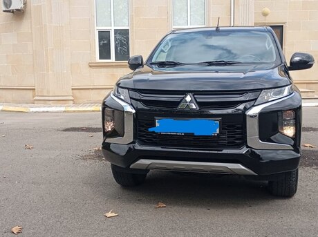 Mitsubishi L200 2023