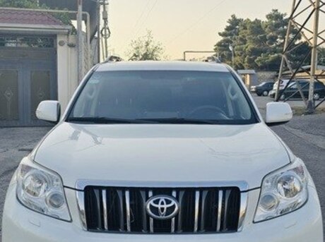 Toyota Land Cruiser Prado 2013