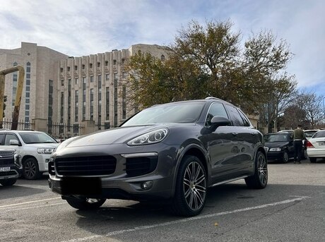 Porsche Cayenne 2015