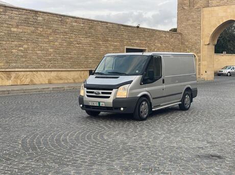 Ford Transit 2011