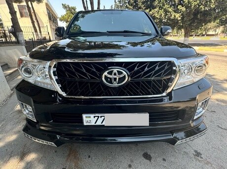 Toyota Land Cruiser 2011