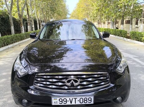 Infiniti FX35 2010