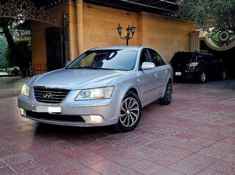 Hyundai Sonata 2011
