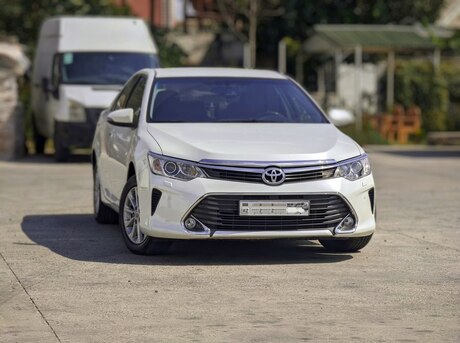 Toyota Camry 2015