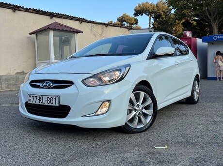 Hyundai Accent 2012