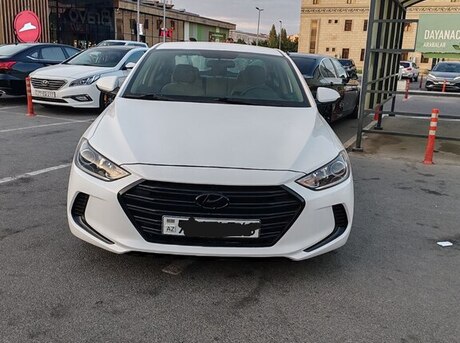 Hyundai Elantra 2018