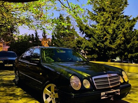 Mercedes E 240 1999