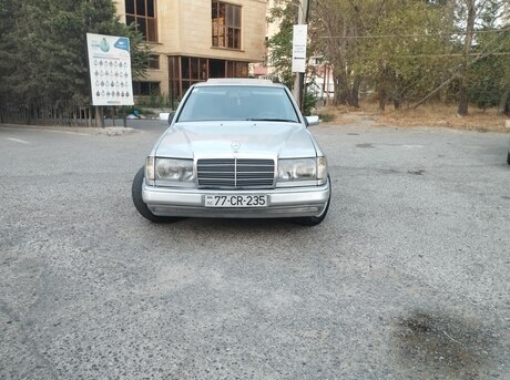 Mercedes E 230 1990