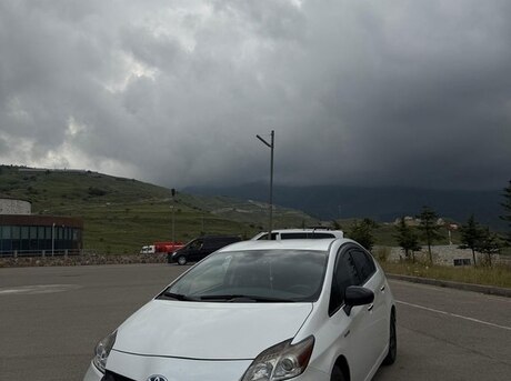 Toyota Prius 2015