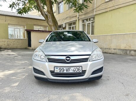 Opel Astra 2007