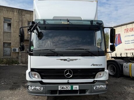 Mercedes Atego 818 2010