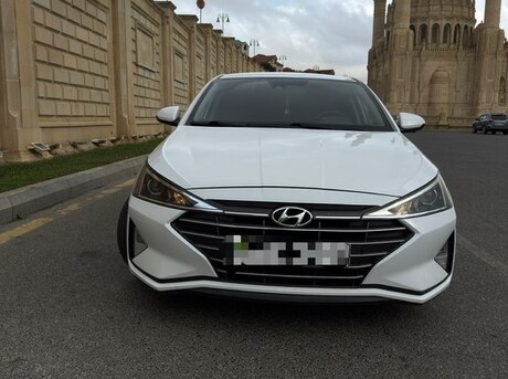 Hyundai Elantra 2019