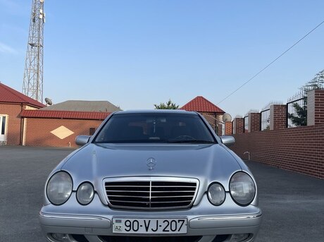 Mercedes E 320 2001