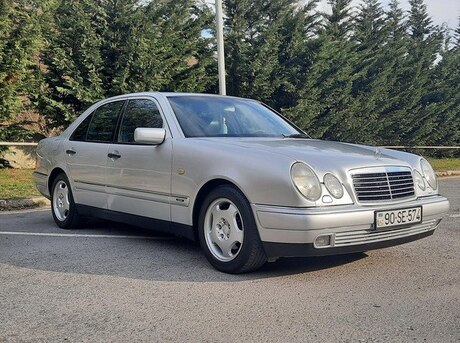 Mercedes E 240 1999
