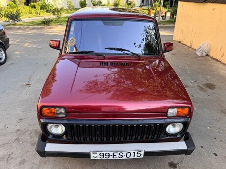 LADA (VAZ) Niva 2016