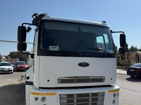 Ford Cargo 2013
