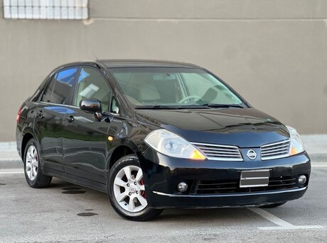 Nissan Tiida 2009