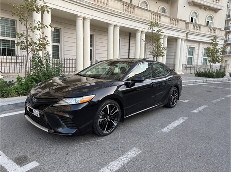 Toyota Camry 2019