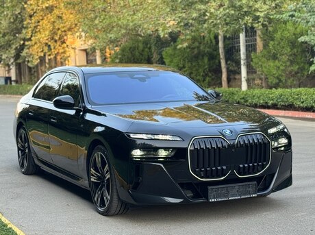 BMW 750e xDrive 2024