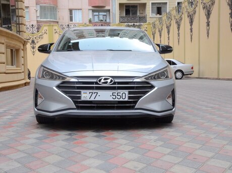 Hyundai Elantra 2019
