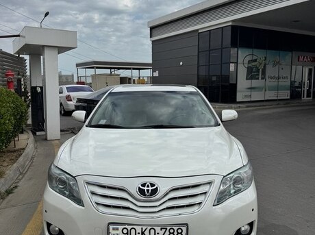 Toyota Camry 2011