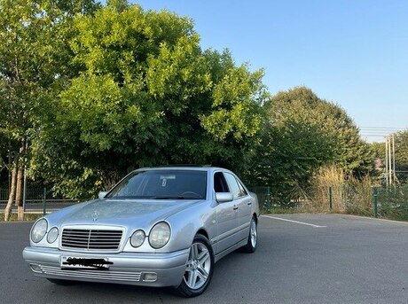 Mercedes E 200 1998