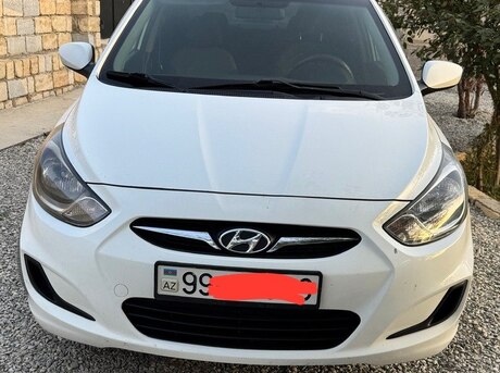 Hyundai Accent 2013