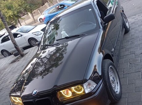BMW 320 1998