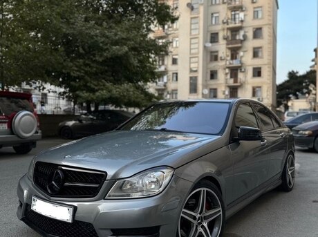Mercedes C 250 4MATIC 2013