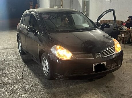 Nissan Tiida 2006