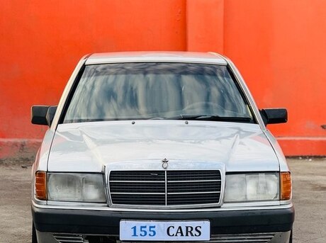 Mercedes 190