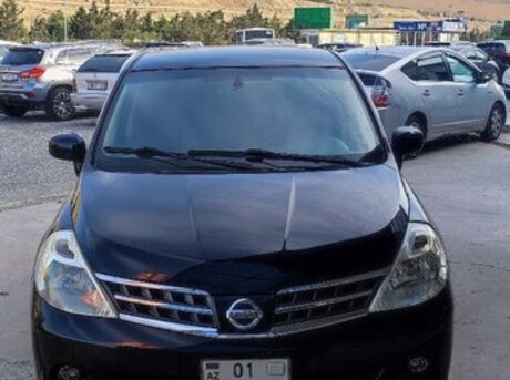 Nissan Tiida 2011