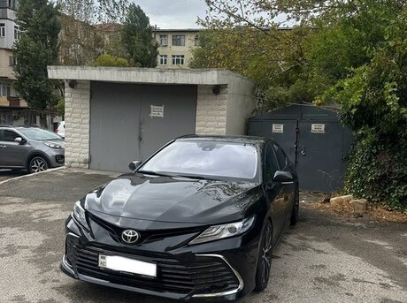 Toyota Camry 2019