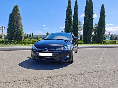 Hyundai Elantra 2018