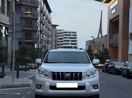 Toyota Land Cruiser Prado 2010