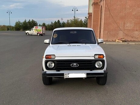 LADA (VAZ) Niva 2017