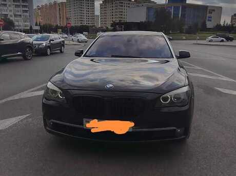 BMW 750 2009