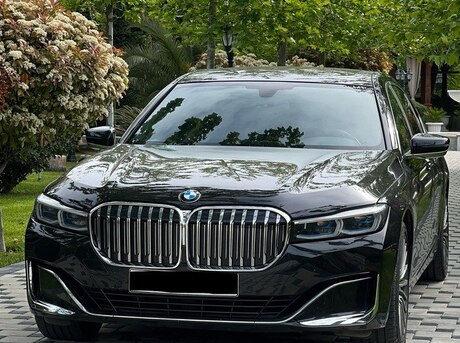 BMW 740 2019