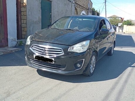Mitsubishi Attrage 2014