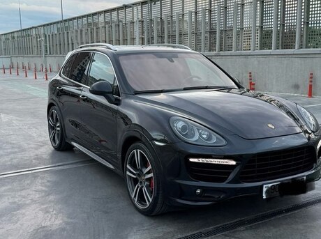 Porsche Cayenne GTS 2013