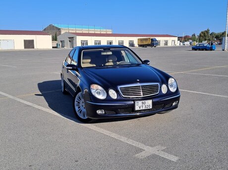Mercedes E 320 2003