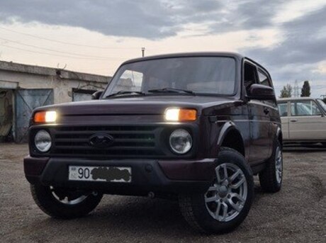 LADA (VAZ) Niva 2012