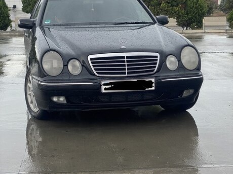 Mercedes E 220 2001