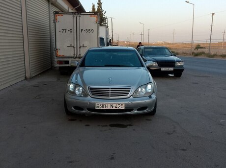 Mercedes S 320