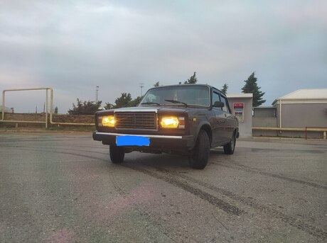 LADA (VAZ) 2107 1999