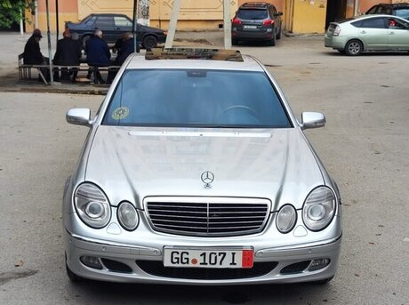 Mercedes E 240 2002