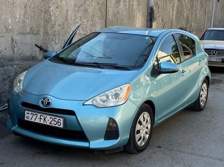 Toyota Prius C 2012